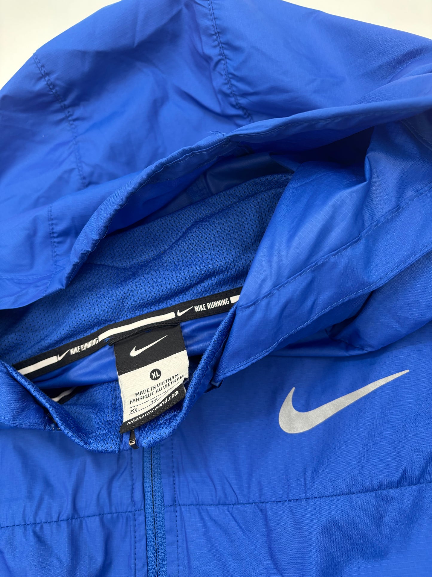 NIKE RUNNING JACKET