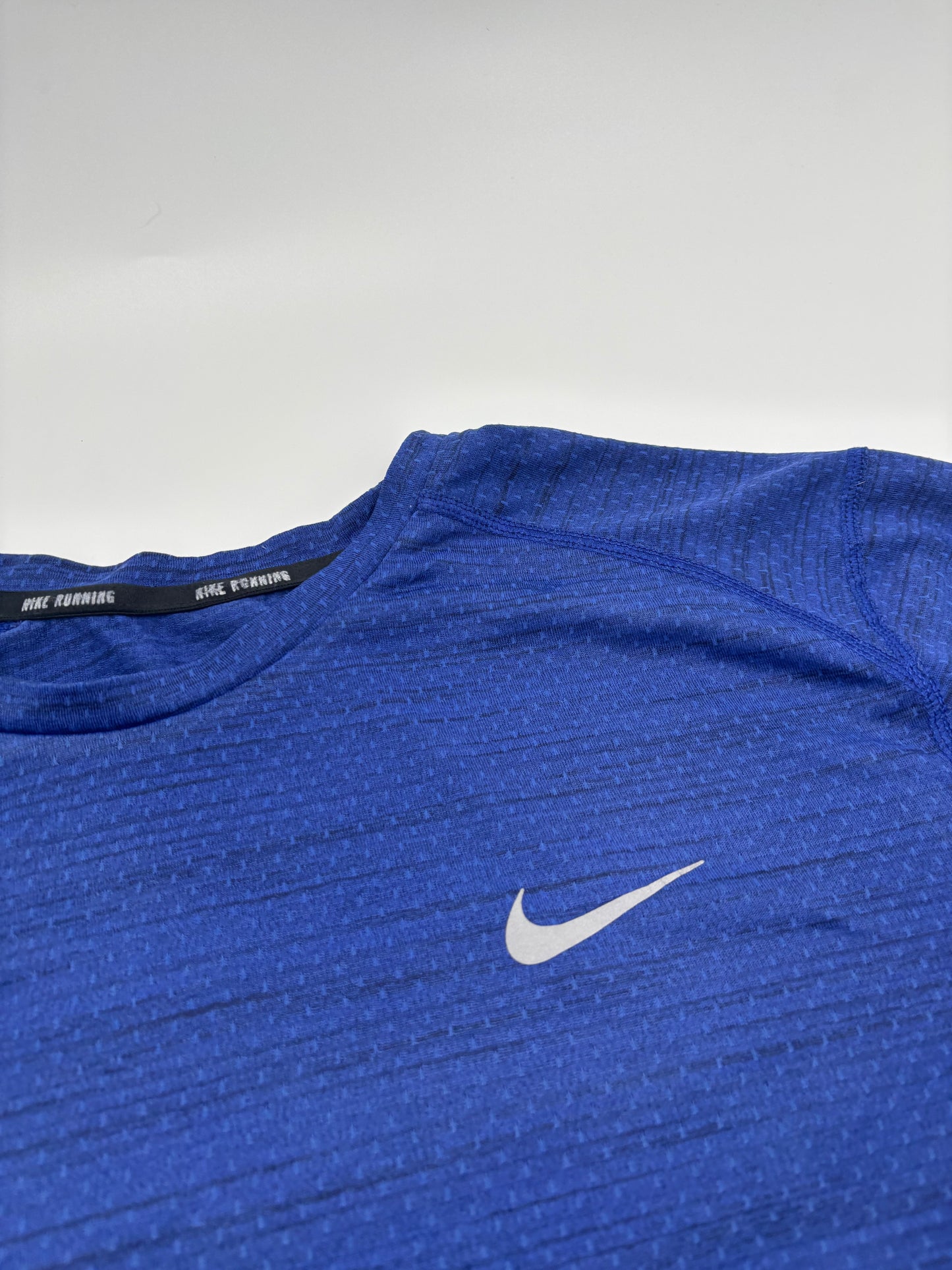 NIKE T-SHIRT