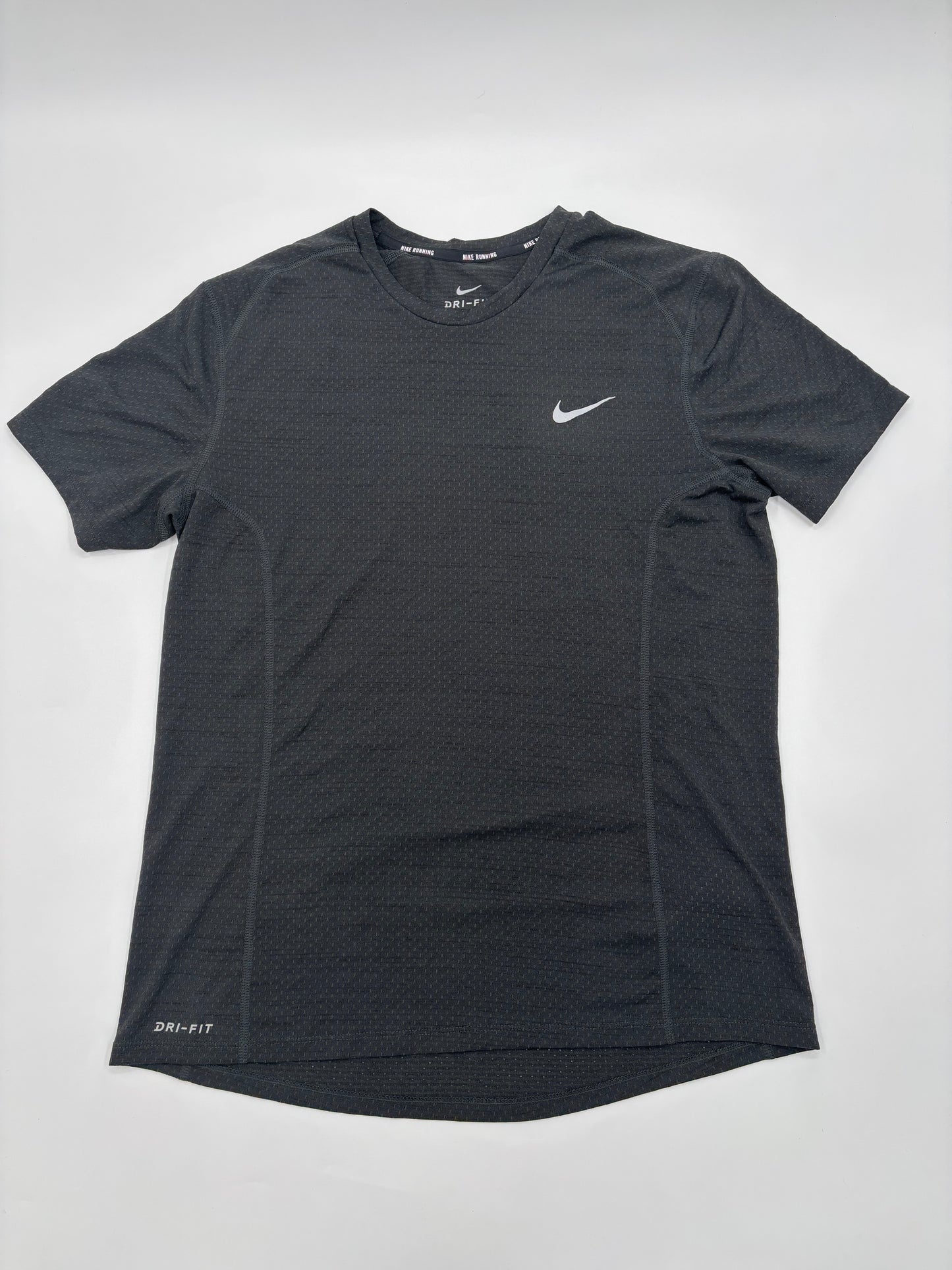 NIKE T-SHIRT