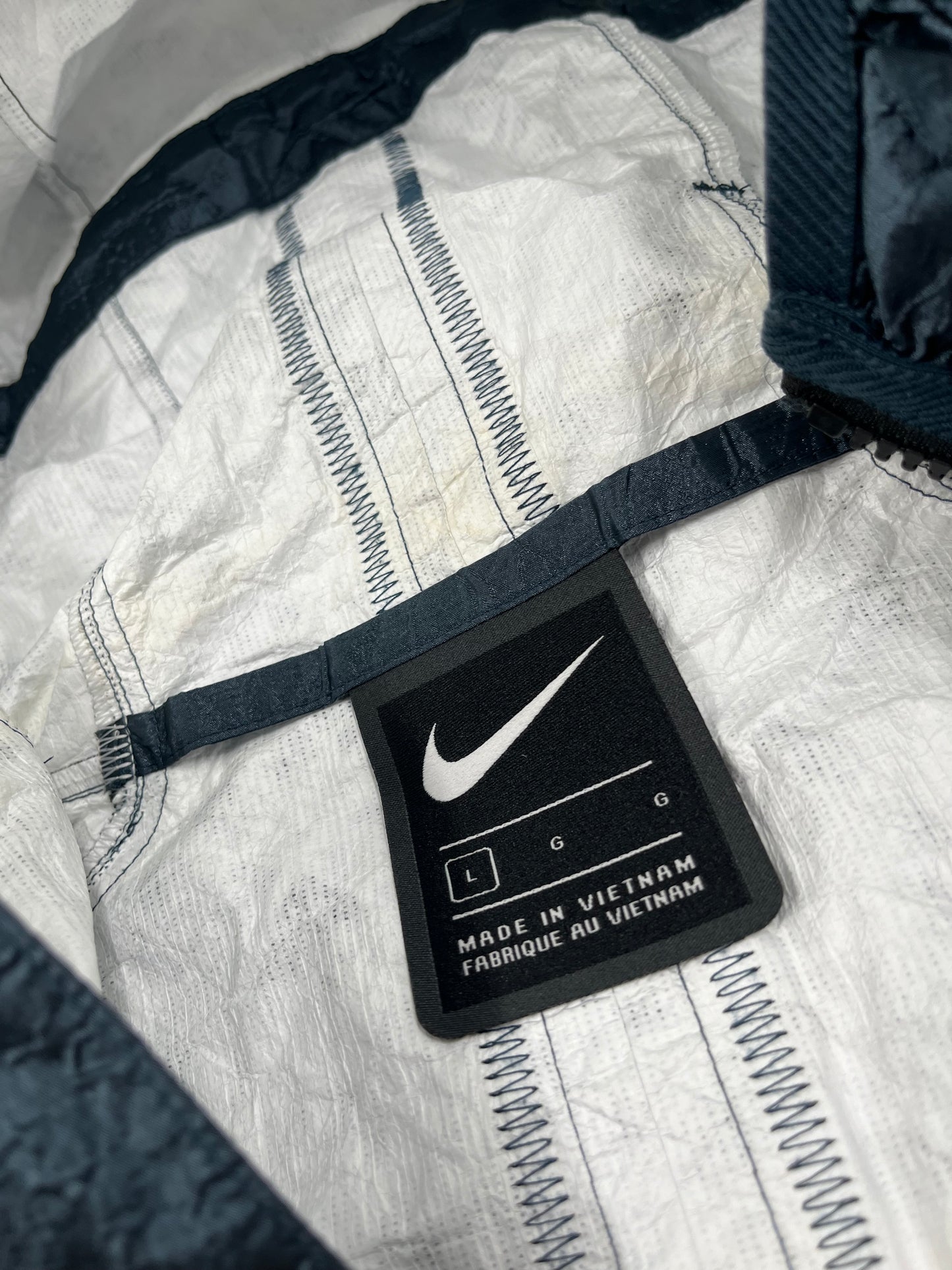 NIKE AEROLOFT JACKET