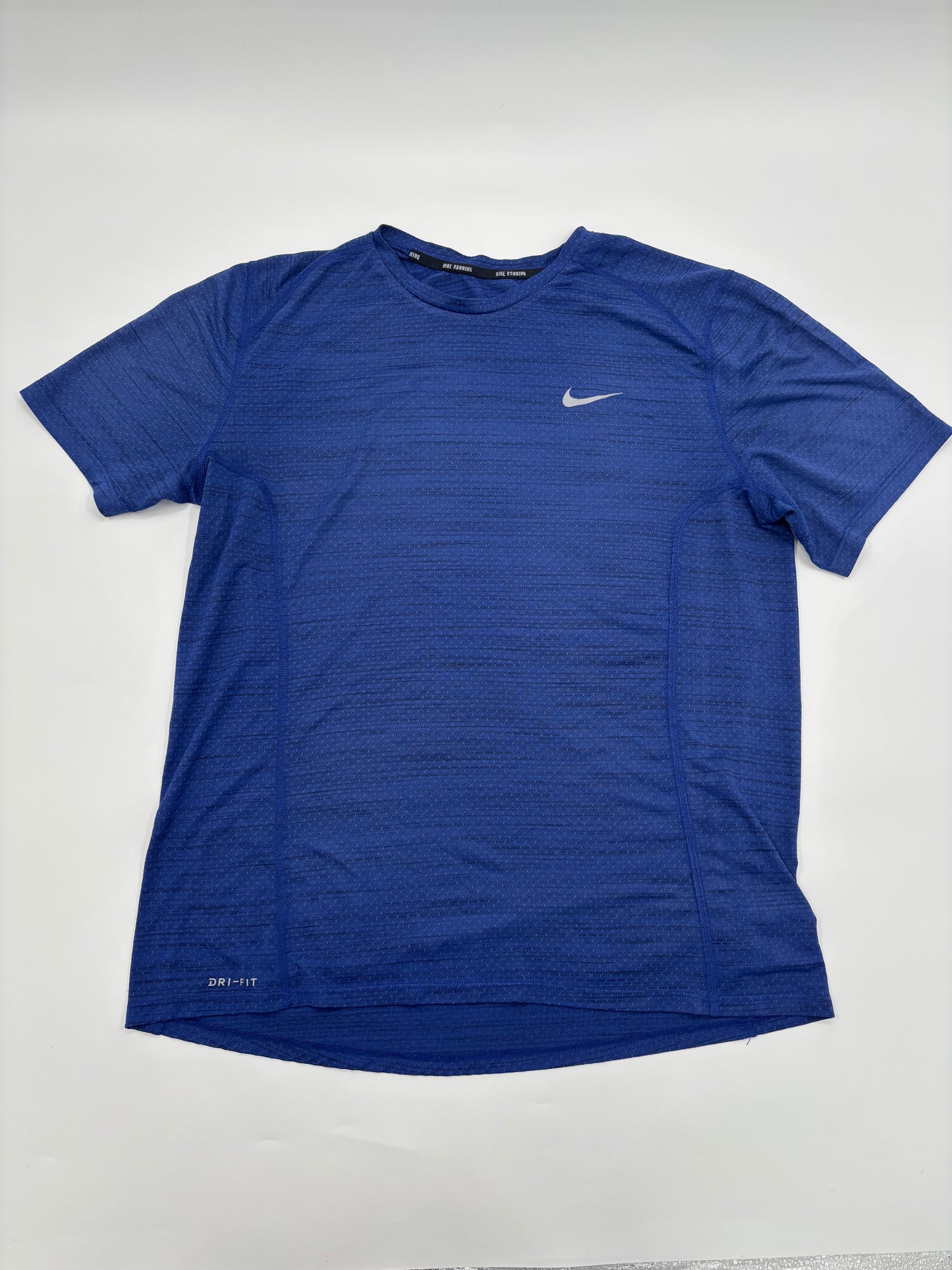 NIKE T-SHIRT