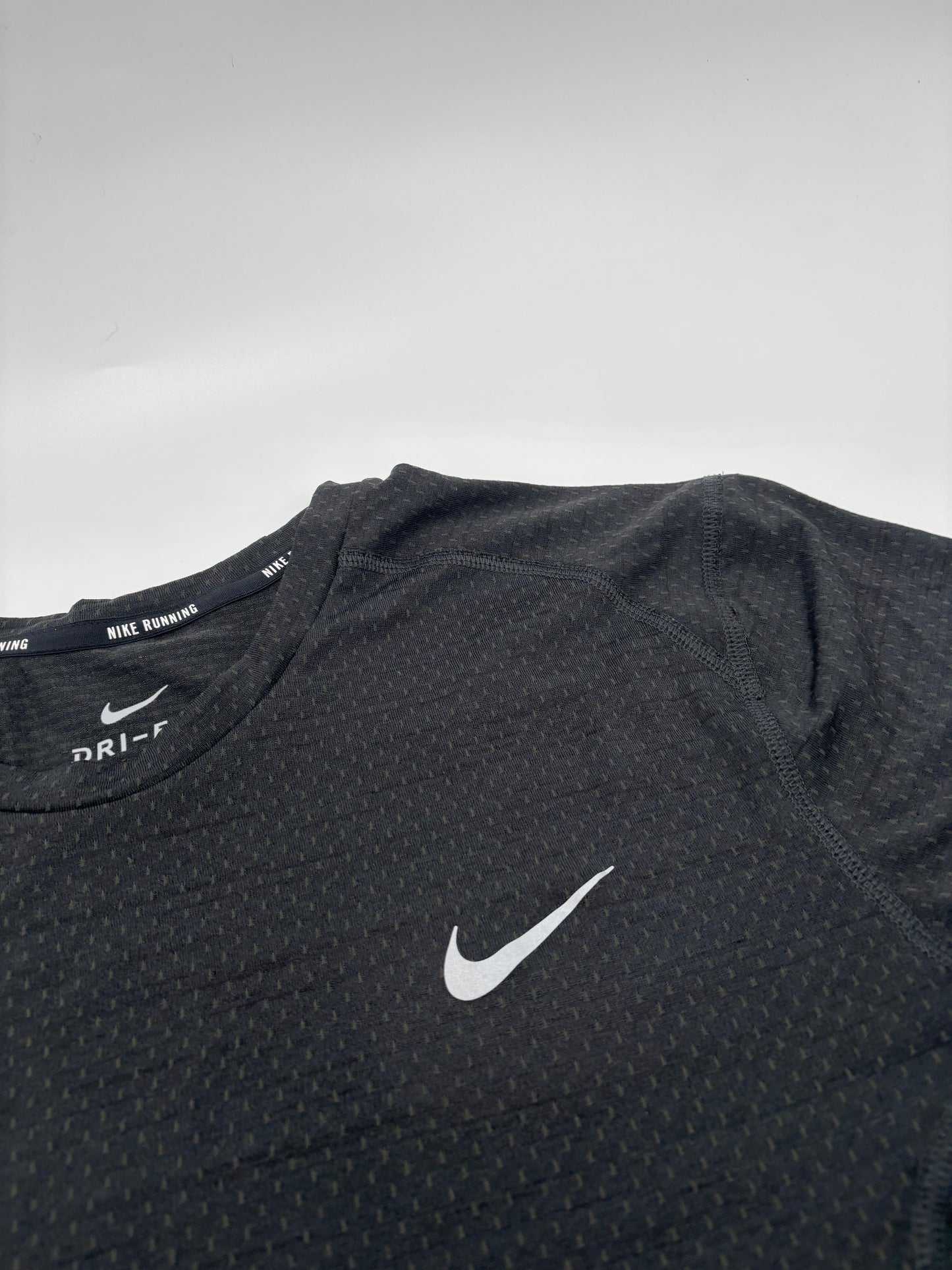 NIKE T-SHIRT