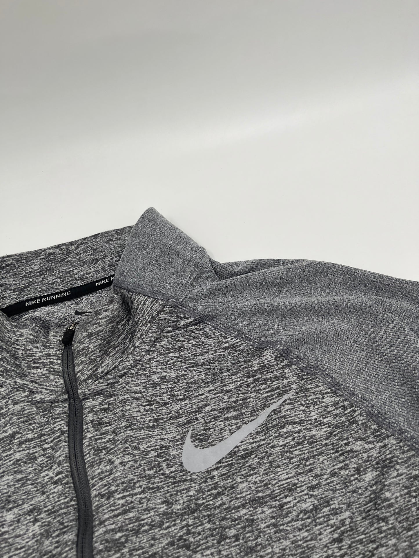 NIKE HALF ZIP