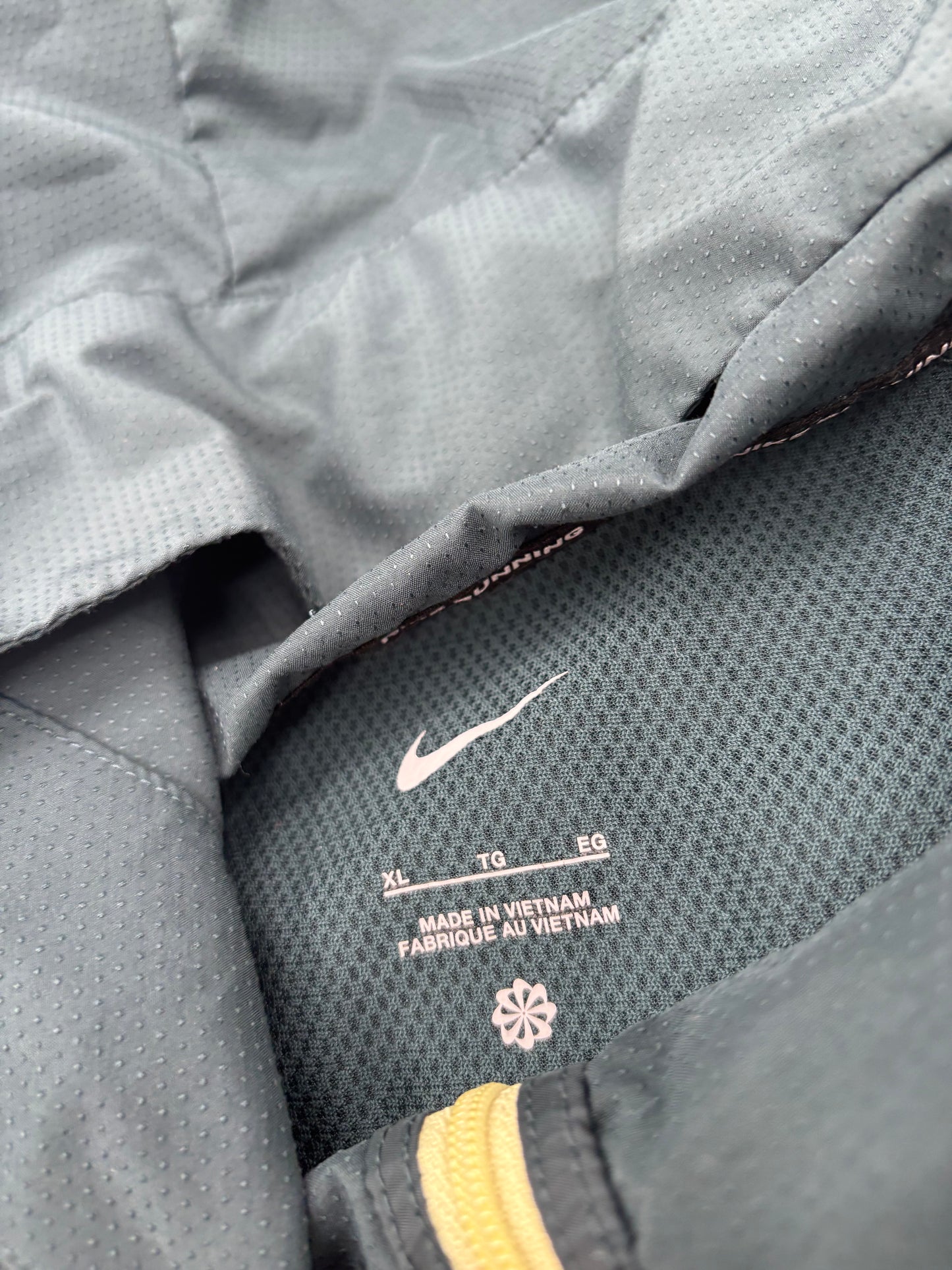 NIKE REPEL JACKET