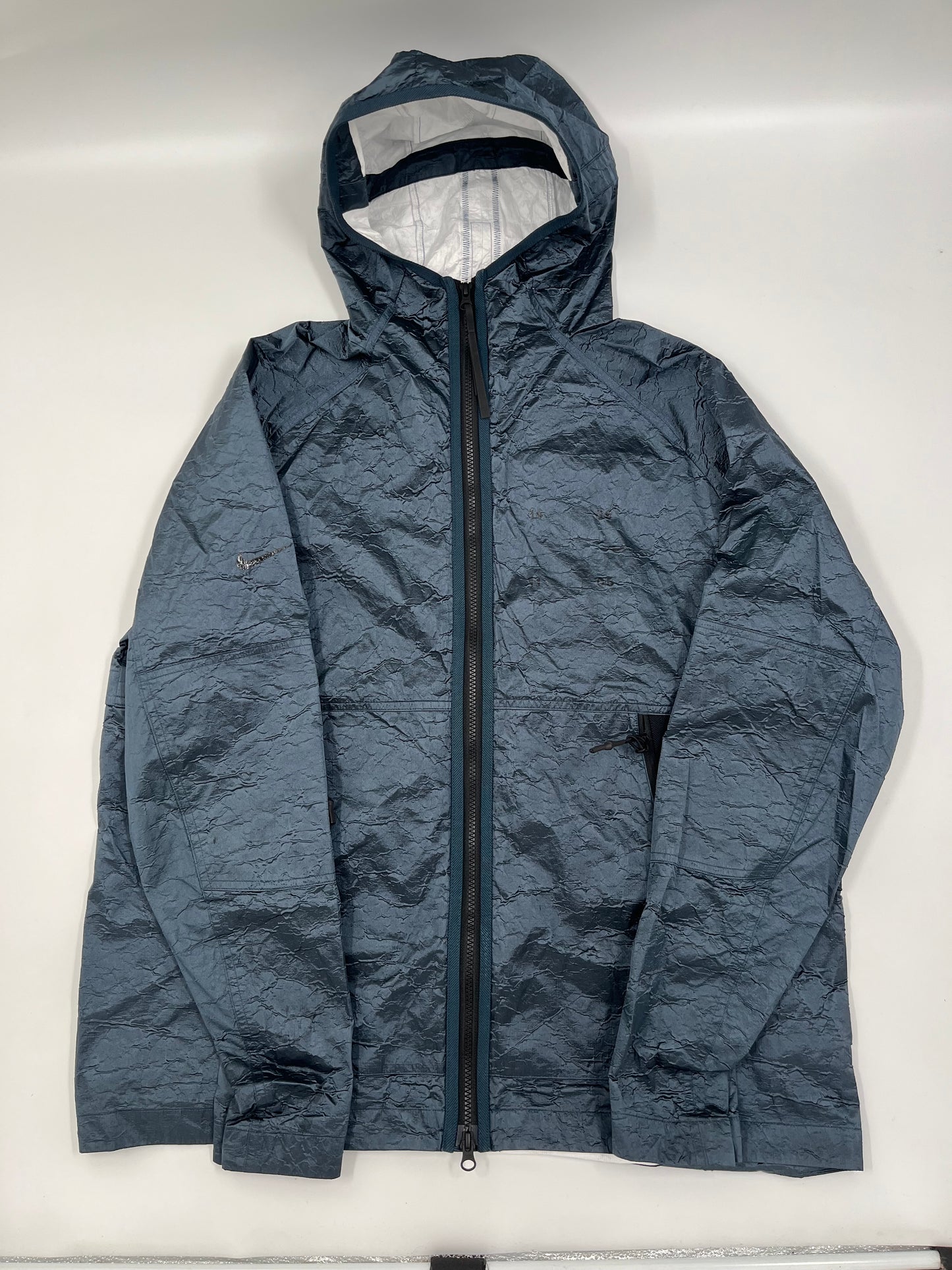 NIKE AEROLOFT JACKET