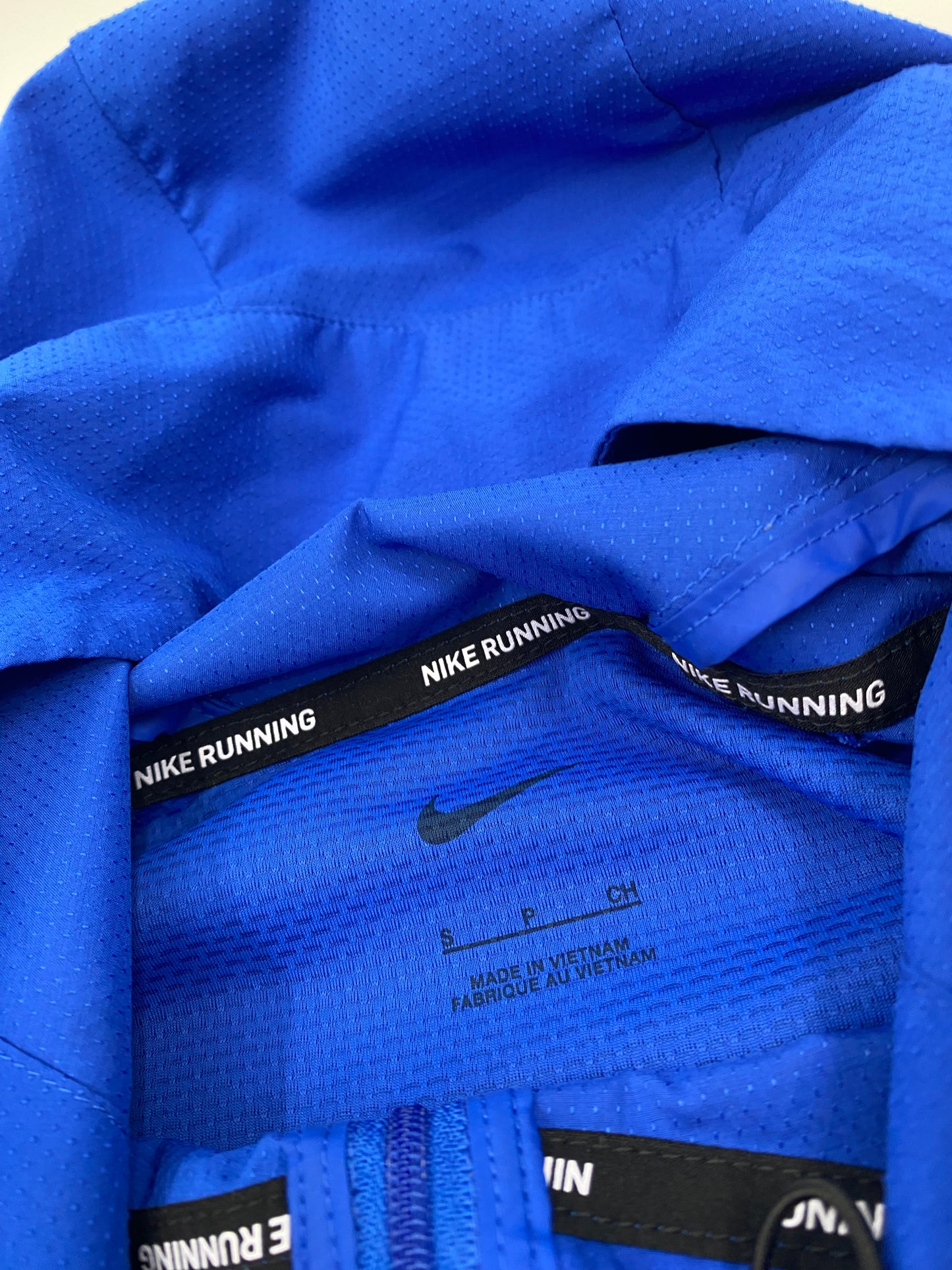 NIKE WINDRUNNER